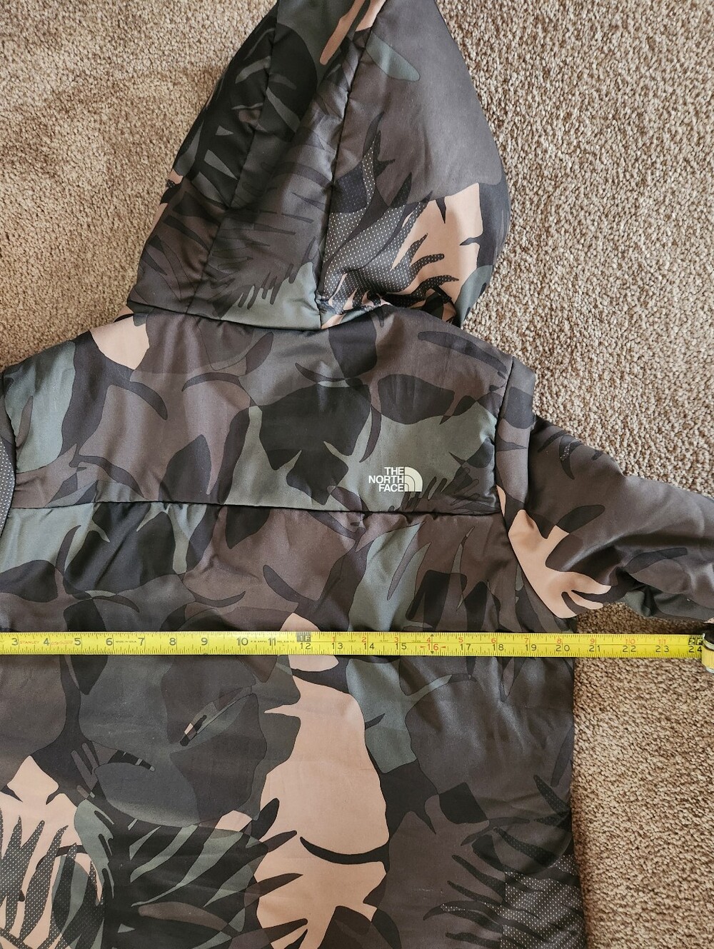 The North Face Fallback Hoodie. Palm Leaf Print - Picture 4 of 11